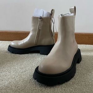 Zara Low Heeled Lug Sole Leather Ankle Boots